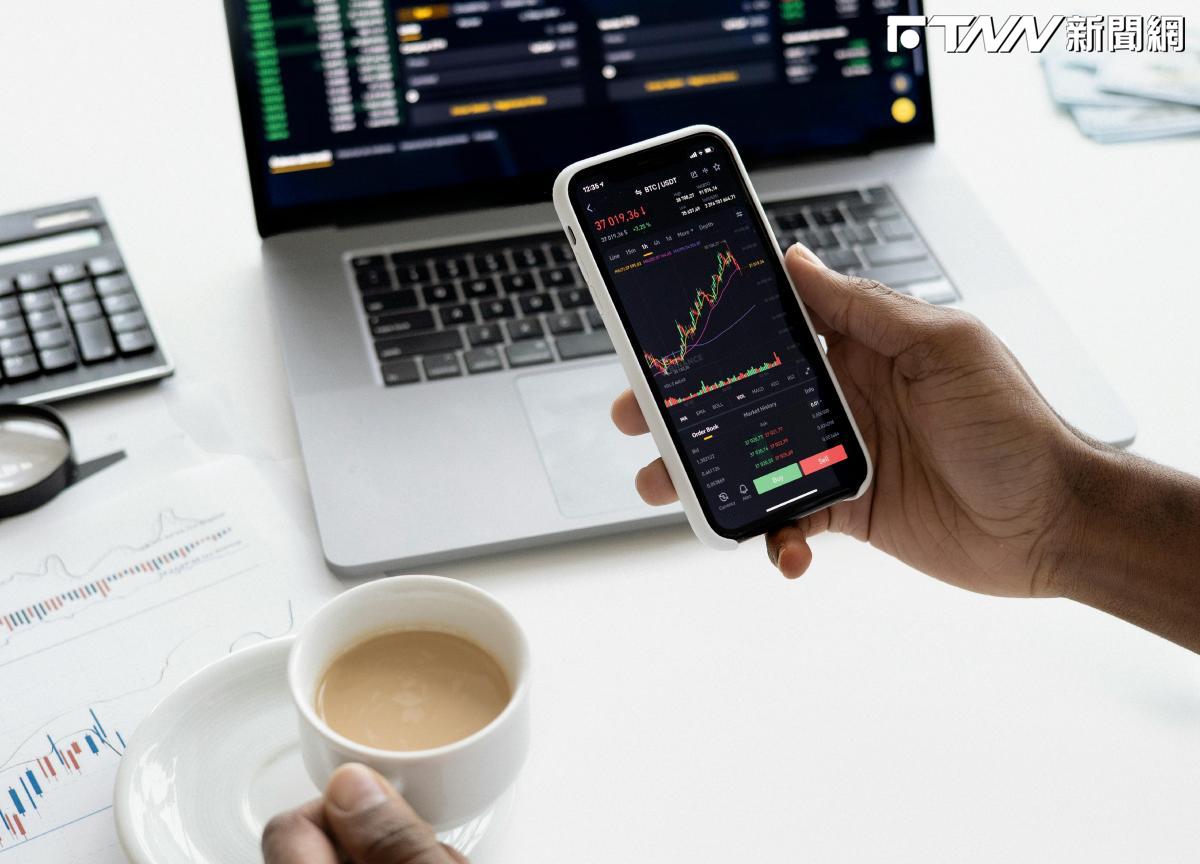 外資狂喊3400元、1450元！貿聯、萬潤被點名AI大黑馬　CPO＋CoWoS題材全面噴發