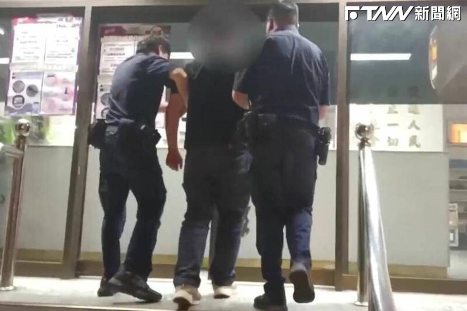 不爽看電影被打擾！台中男秀泰影城痛毆2少女「打到腦震盪」 遭判3月 、可易科罰金