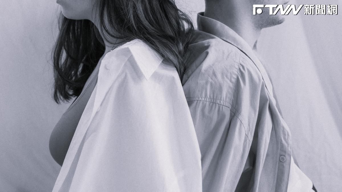 女記者偷吃獅子會人夫！遭爆「嘿咻48次備忘錄」　下場出爐