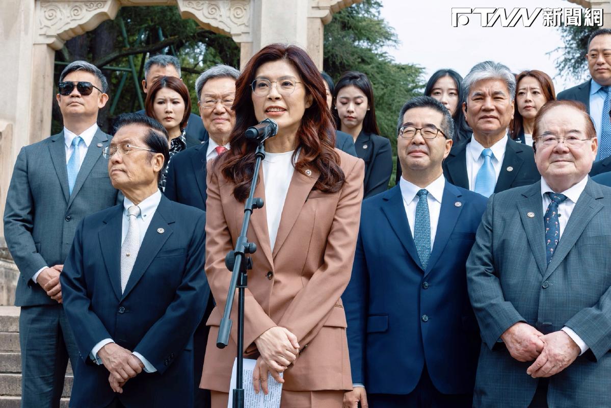 鄭麗文引爆黨內「親美」、「親中」分裂戰　將率黨機器掃平障礙戰2028